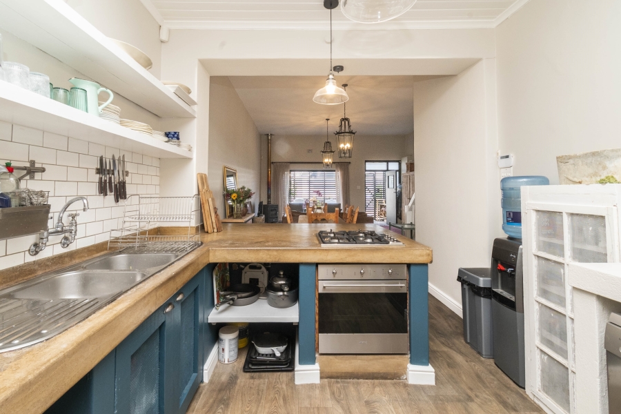 To Let 3 Bedroom Property for Rent in Sea Point Western Cape